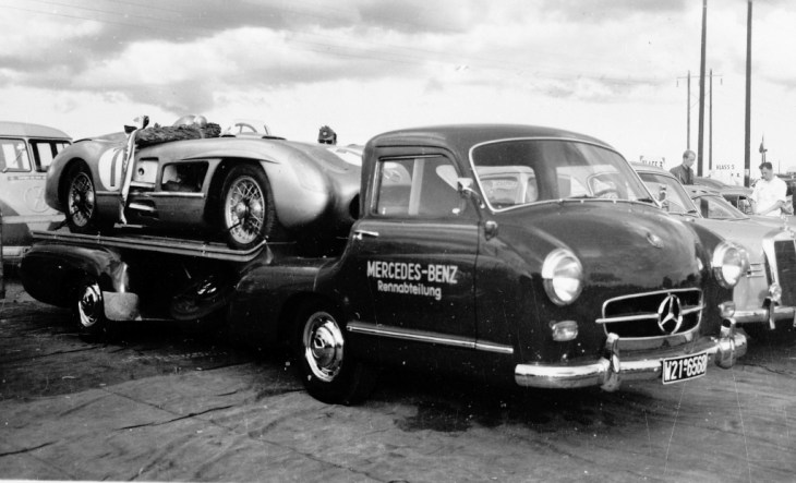 mercedes-renntransporter-the-fastest-racing-car-hauler-in-the-world_29